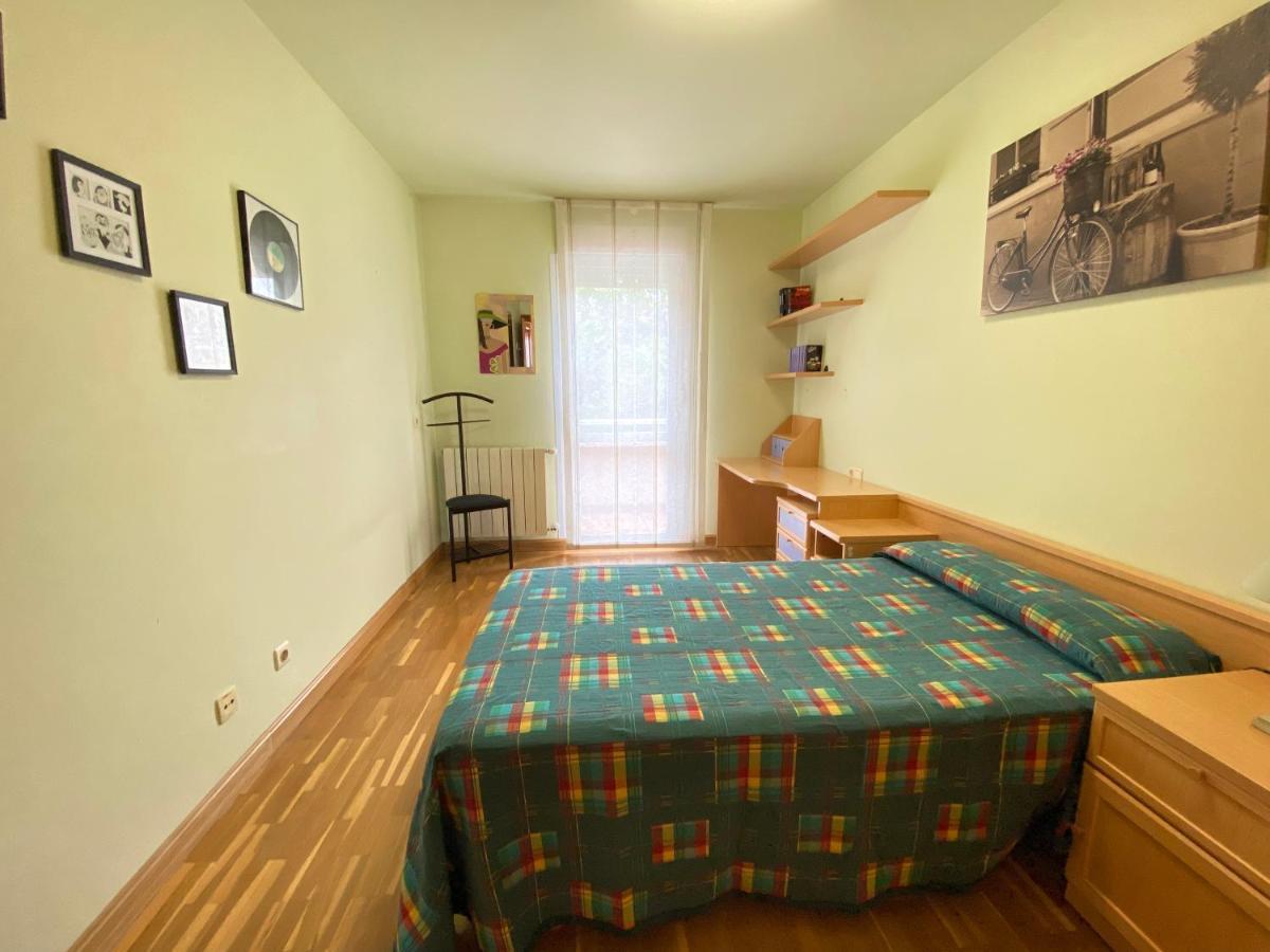 Casa Chalet Jardin Particular Ideal Grupos Y Familias Baranain Exterior photo